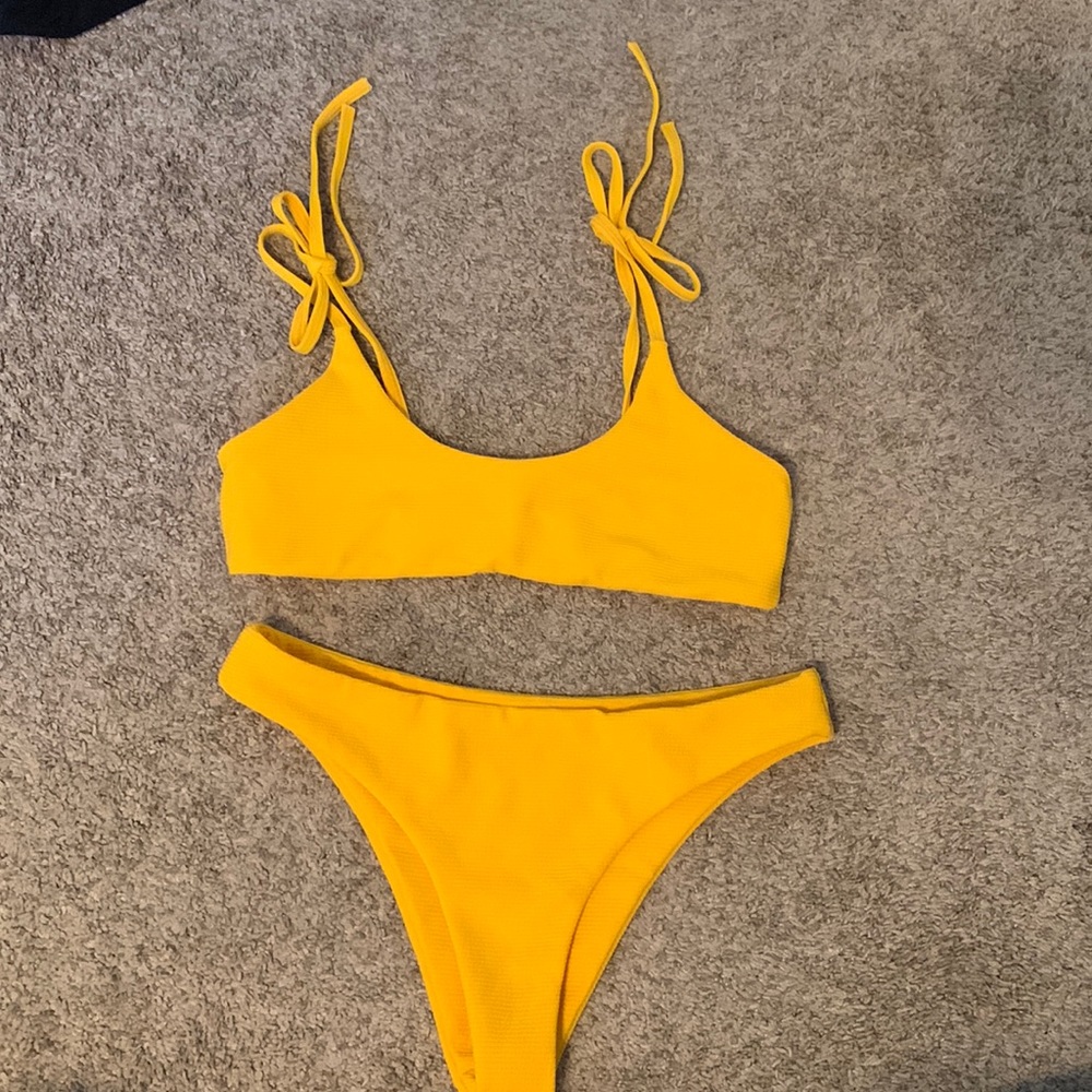 ZAFUL yellow bikini 💛 bathing suit